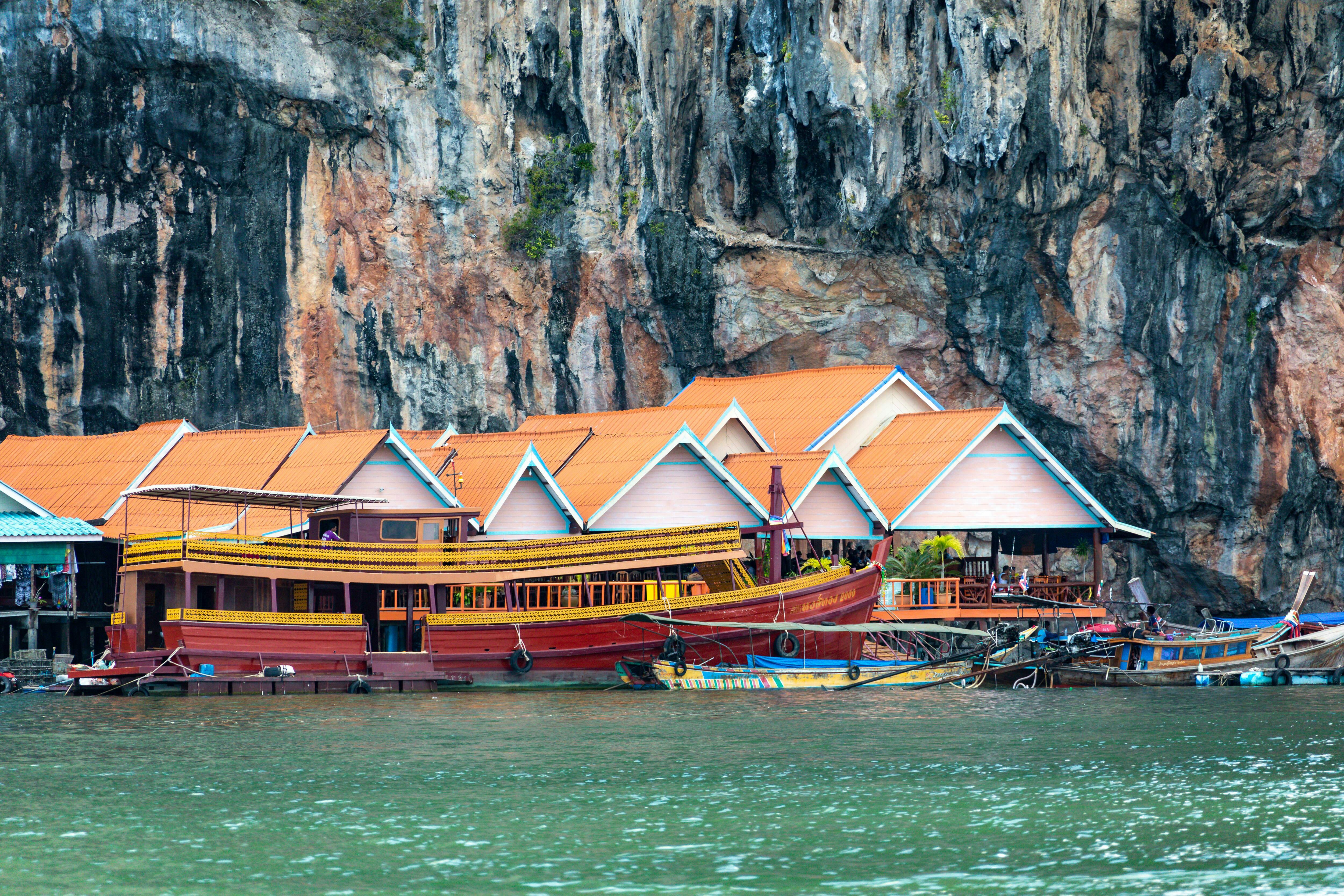 Speedboat and Canoe Tour of Phang Nga Bay