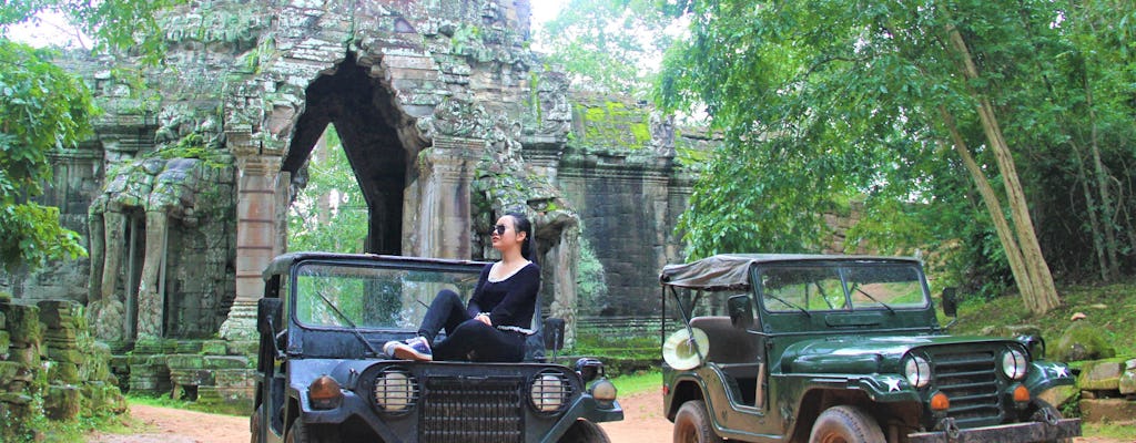 Angkor temples private tour by 4x4 vintage army vehicle