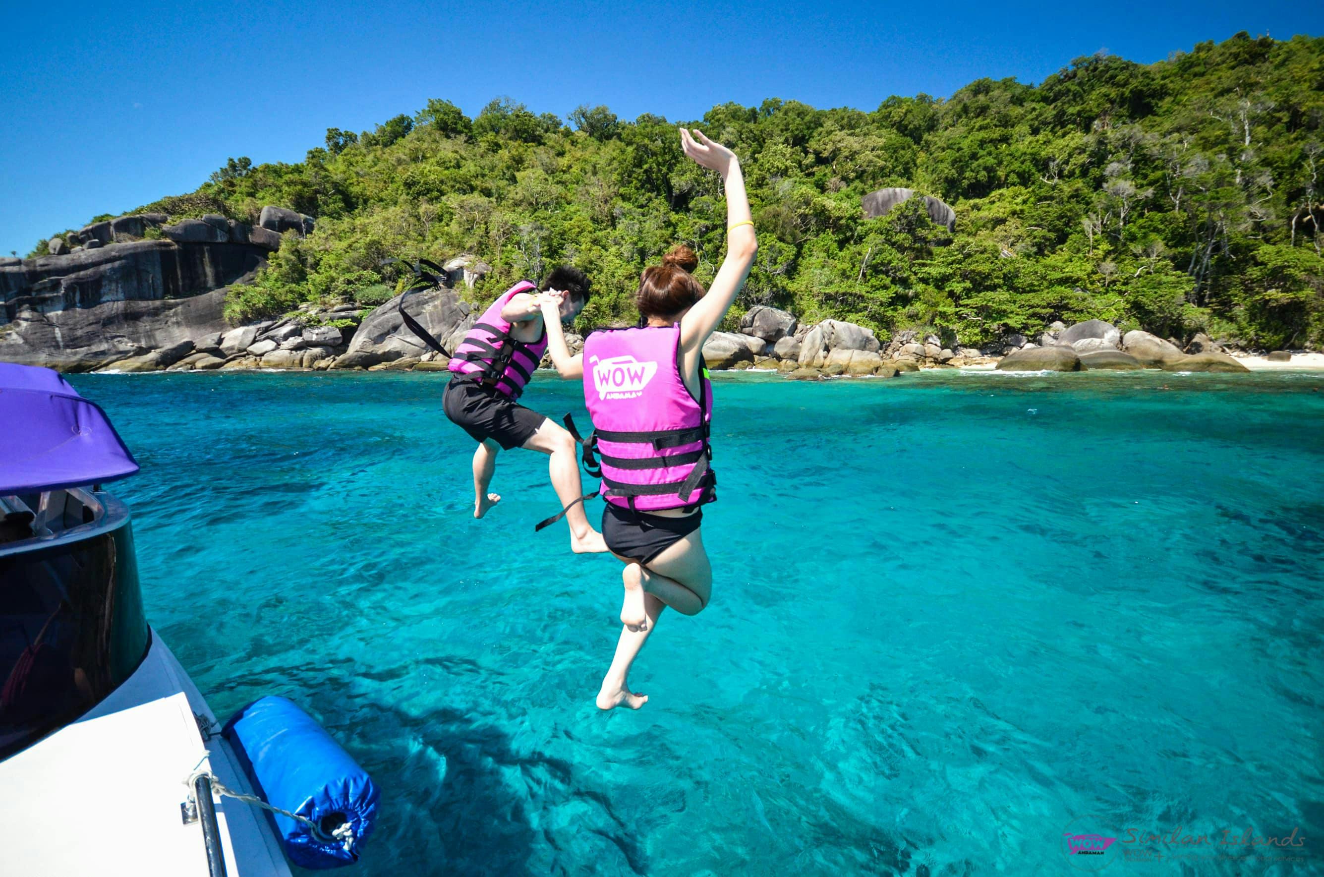 Excursion en hors-bord dans les îles Similan