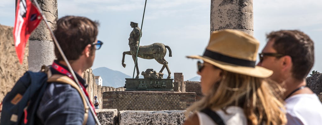 Evite a fila da visita guiada a Pompeia saindo de Nápoles