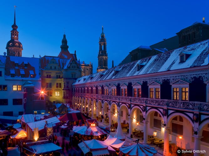 Christmas tour of Dresden with stollen tasting and mulled wine