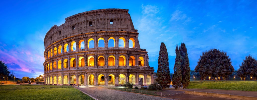 Tour VIP noturno pelo Coliseu com o subterrâneo e arena