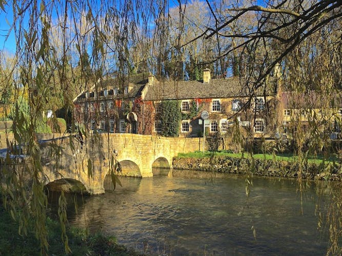 Cotswolds Village Tour with Lunch