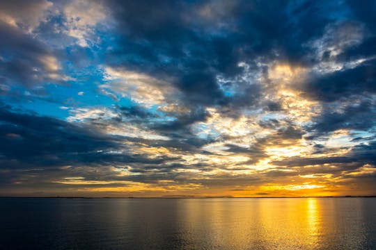 Croisière au coucher du soleil dans la baie de Montego