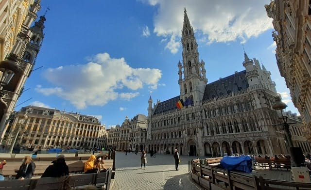 Origins of Brussels Erkundungsspiel und Tour