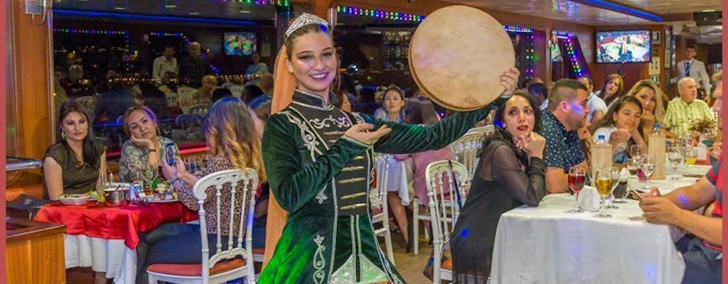 Cena crucero por Estambul con espectáculo nocturno turco