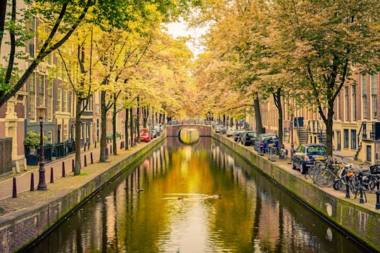 Tour y juego de exploración de los canales de Ámsterdam