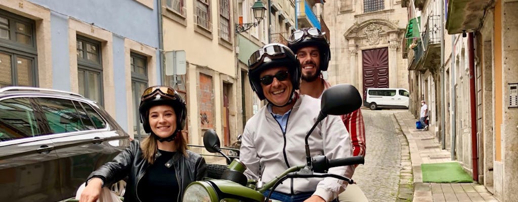 Full-day sidecar tour in Porto with wine tasting