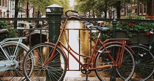 Geschiedenis vanaf Amsterdam en het centrum vanaf de stad semi-private wandeltour