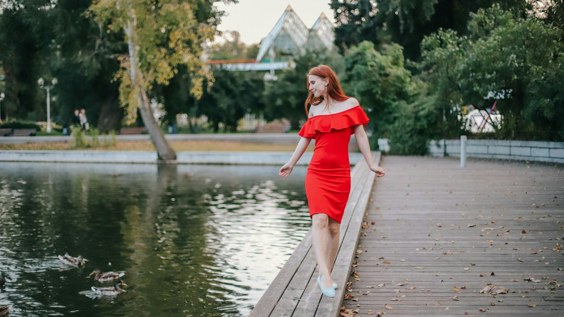 Self-guided photo walking tour in Gorky park