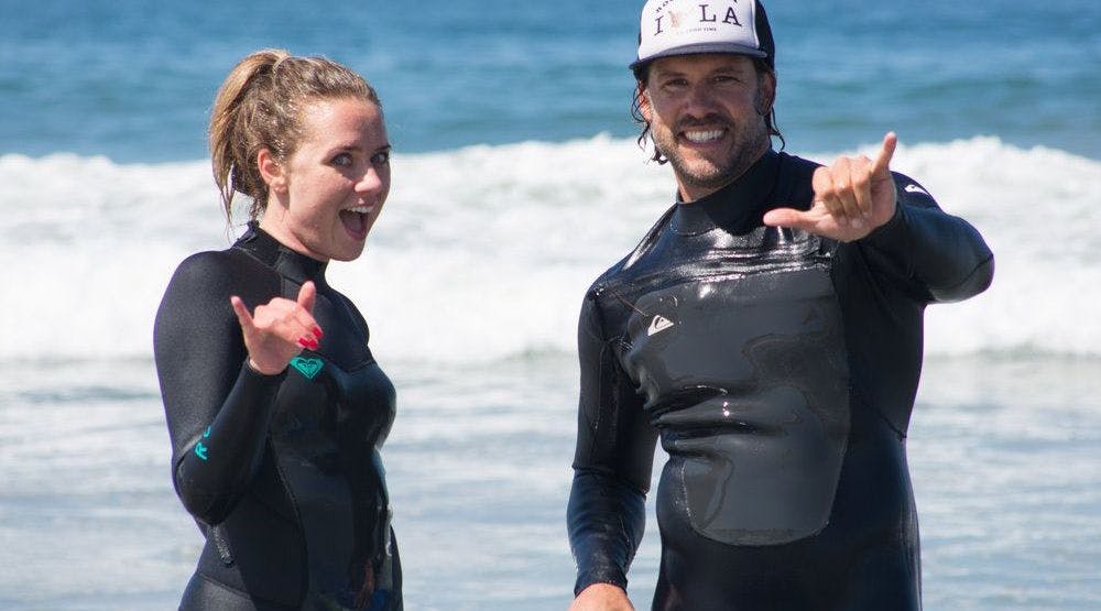 Group surf lessons with experienced instructor in Los Angeles