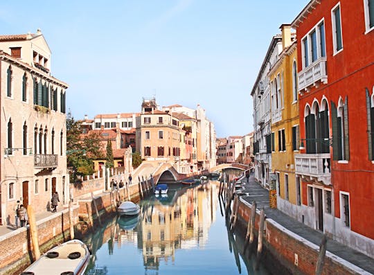 Vida estudantil em Dorsoduro Veneza um passeio a pé autoguiado