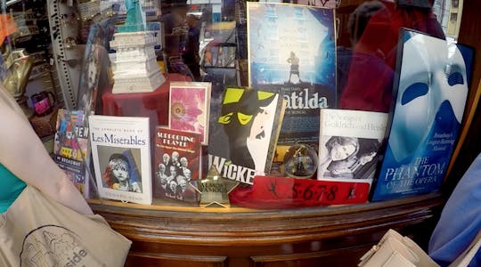 Tour a piedi della storia del teatro musicale di Broadway a New York