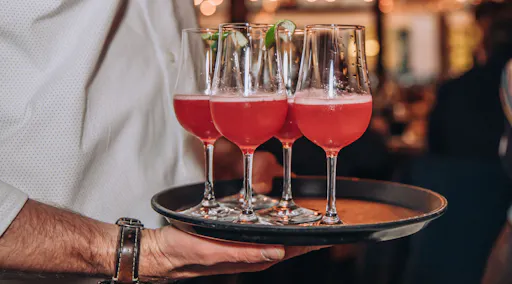 peek-3AVv1cqrQ6uO4q20vhkv