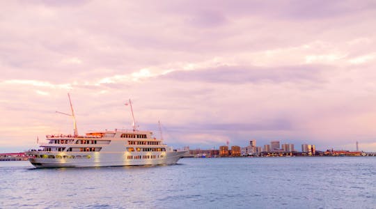 90-minute evening paddlewheel cruise in Bradenton Beach