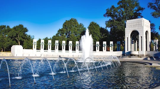 Nine-mile personalized running tour in Washington D.C.