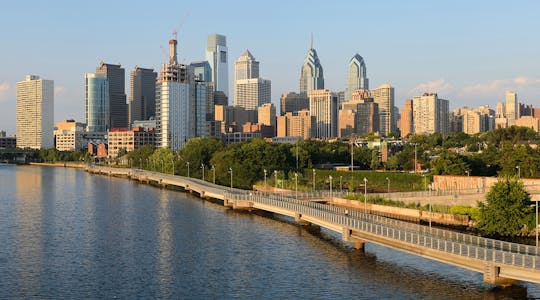 Delaware River und Race Street Pier Lauftour in Philadelphia