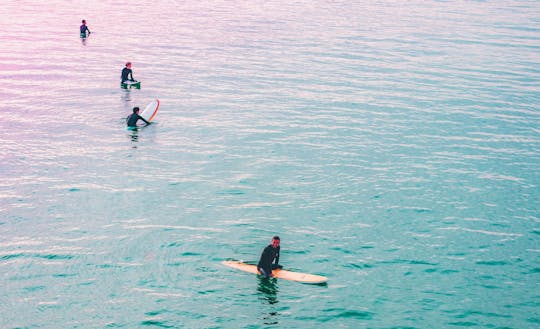 Lezione di surf in piccoli gruppi a San Francisco