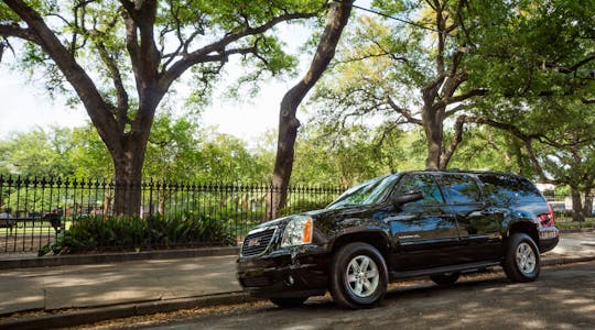 New Orleans 3-hour private tour by SUV for 6 people