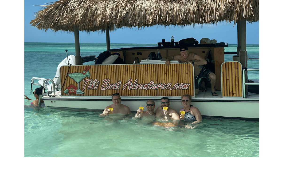 Privé 2 uur durende Tiki boot cruise in Key West