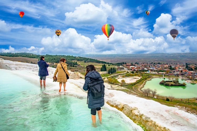 Pamukkale and Hierapolis private tour with lunch