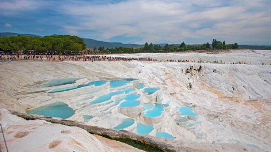 Exploring Pamukkale and Hierapolis ruins group tour from Denizli