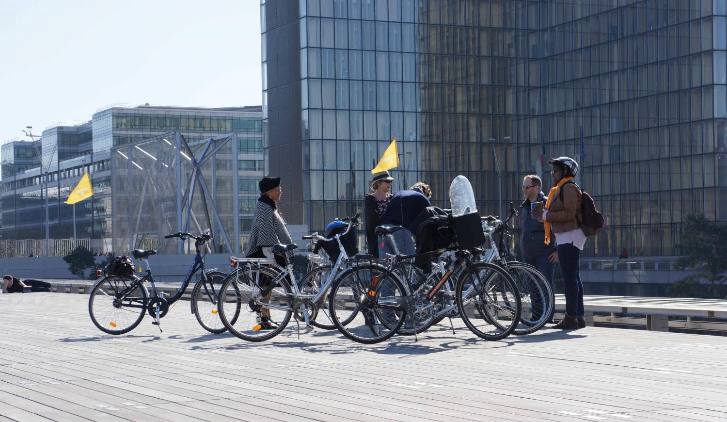 Paryż: wycieczka rowerowa z przewodnikiem z degustacją potraw
