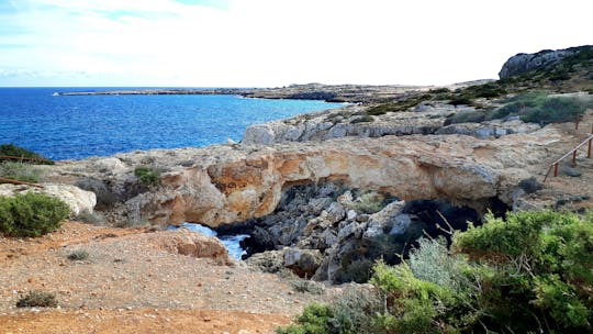 Circuit en 4x4 dans l'est de Chypre avec croisière dans le lagon bleu