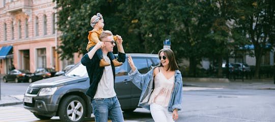 Family walking tour in Lyon