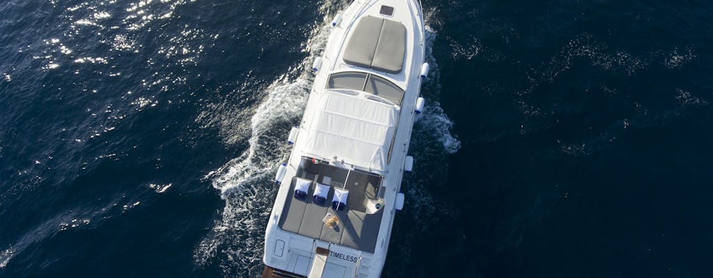 Croisière d'une journée le long de la côte amalfitaine en petit groupe