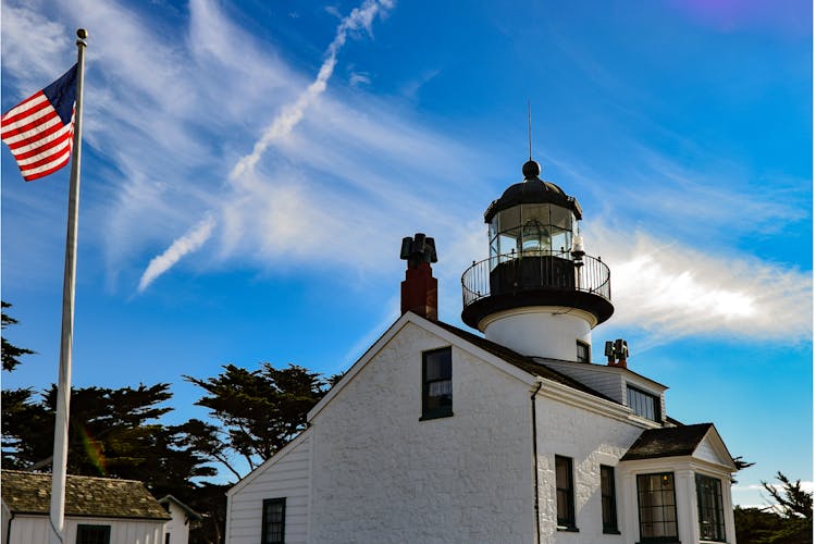 Scenic 17-mile self-guided driving tour in Monterey