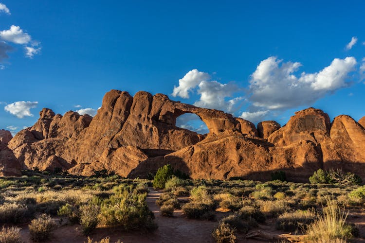 Arches National Park self-guided driving tour in Moab