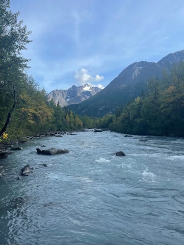 Chugach State Park summer valley and forest hike