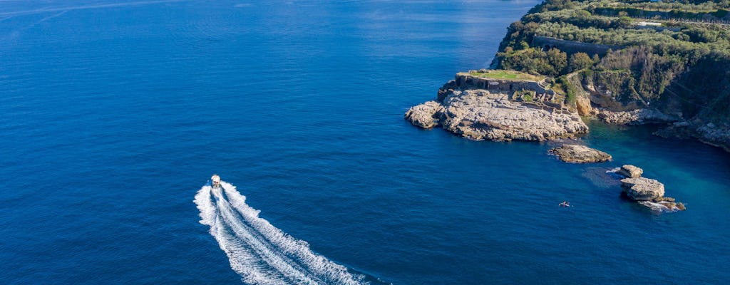 Wycieczka łodzią po wybrzeżu Sorrento z degustacją prosecco