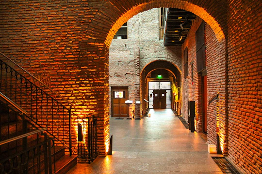 Private city tour of Buenos Aires including the Old Underground Tunnels