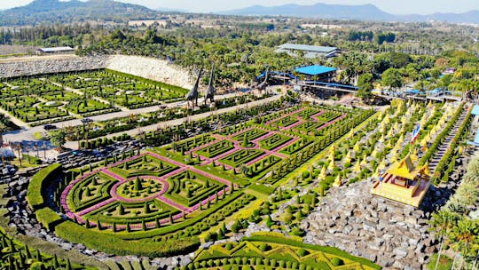 Nong Nooch Village