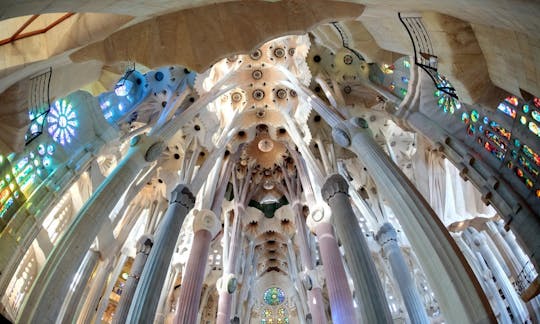 Bilety wstępu do świątyni Sagrada Família i zwiedzanie z przewodnikiem