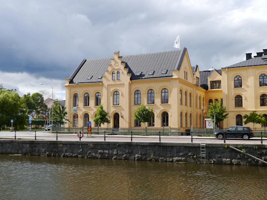 Guided walking tour of Uppsala University