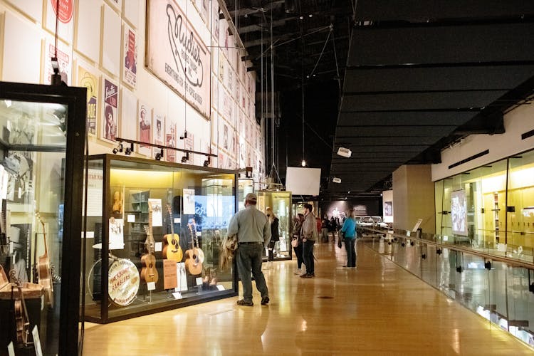 Nashville Country Music Hall of Fame and Museum tickets with optional audio guide