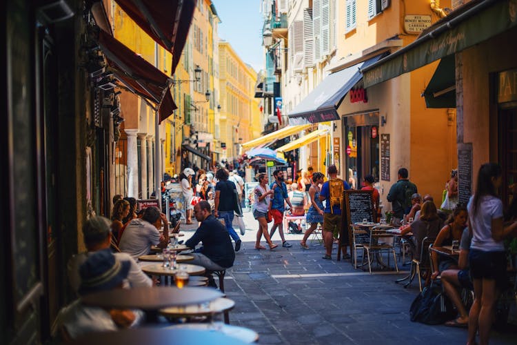 Traditional food tour of Nice