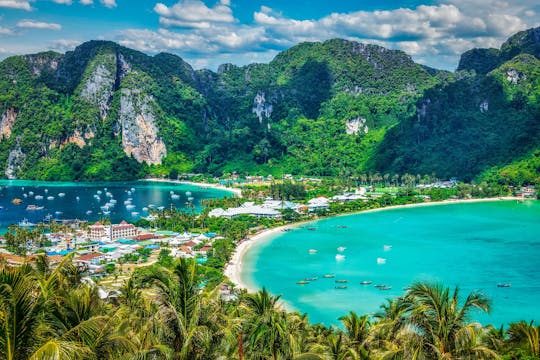 Phi Phi Highlights mit dem Katamaran