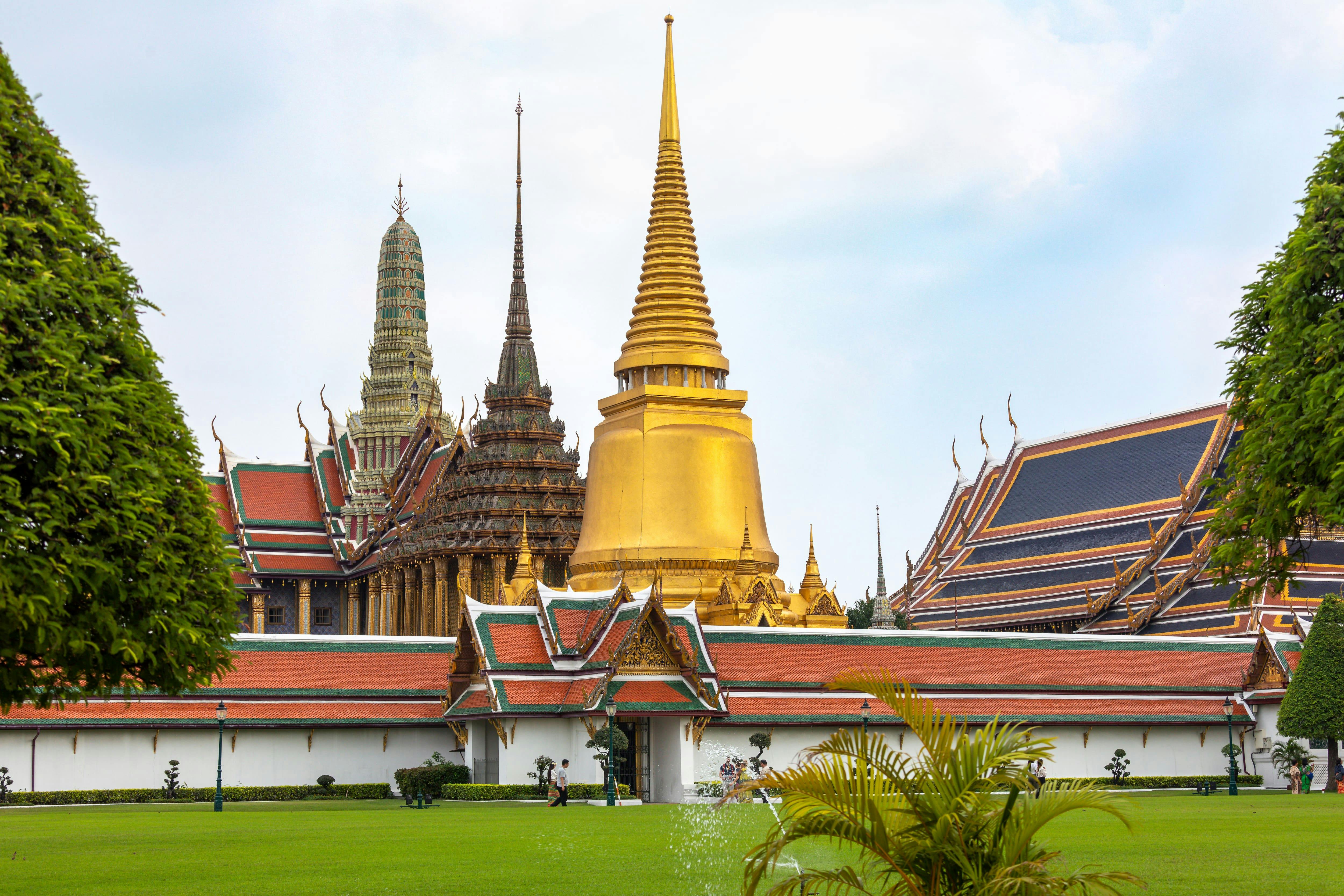 Bangkok Royal Grand Palace Small Group Tour with Skip-the-line Entrance