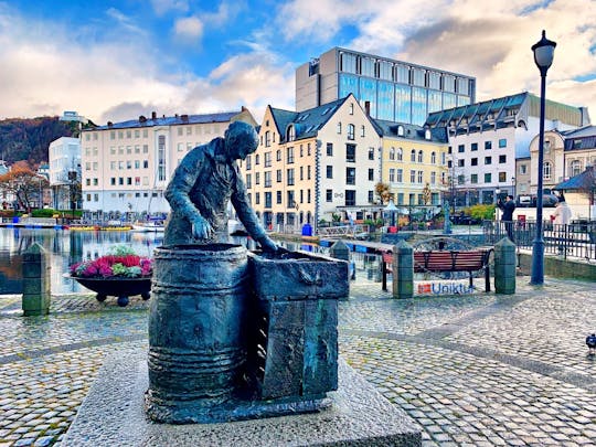 Passeio a pé particular em Alesund art nouveau com teste