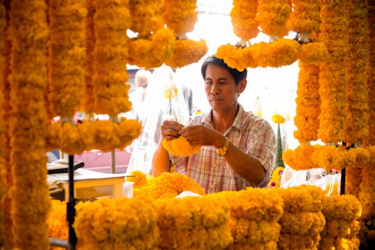 Thai Floral Arts and Bangkok Culture Tour