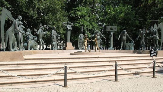 Tour de audio autoguiado del distrito de Zamoskvorechye de Moscú en ruso