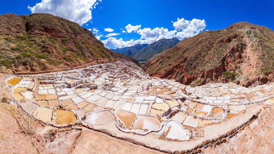 Tour privato di un'intera giornata di Maras, Moray e Chinchero da Cusco