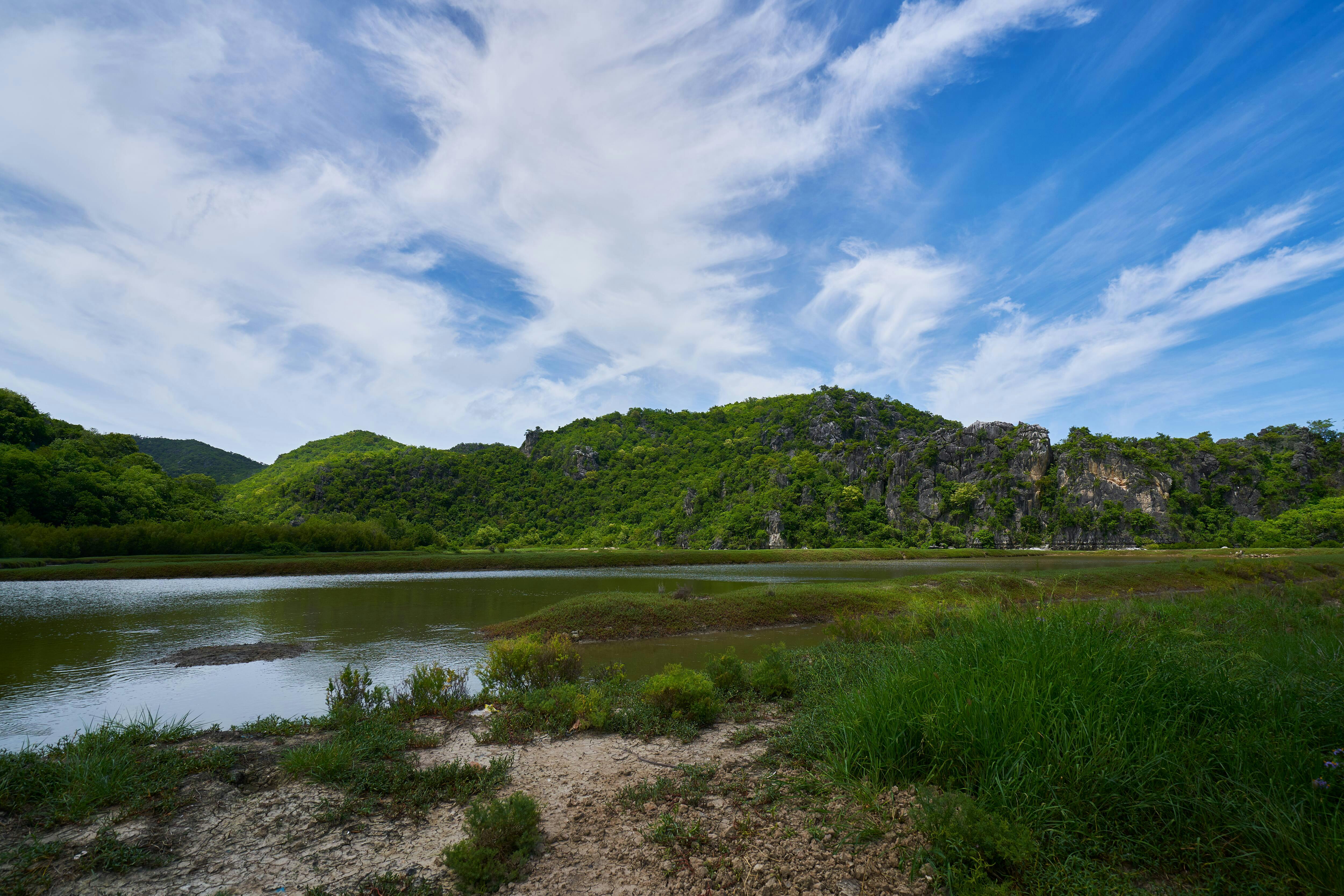 Sam Roi Yot nationalpark från Hua Hin