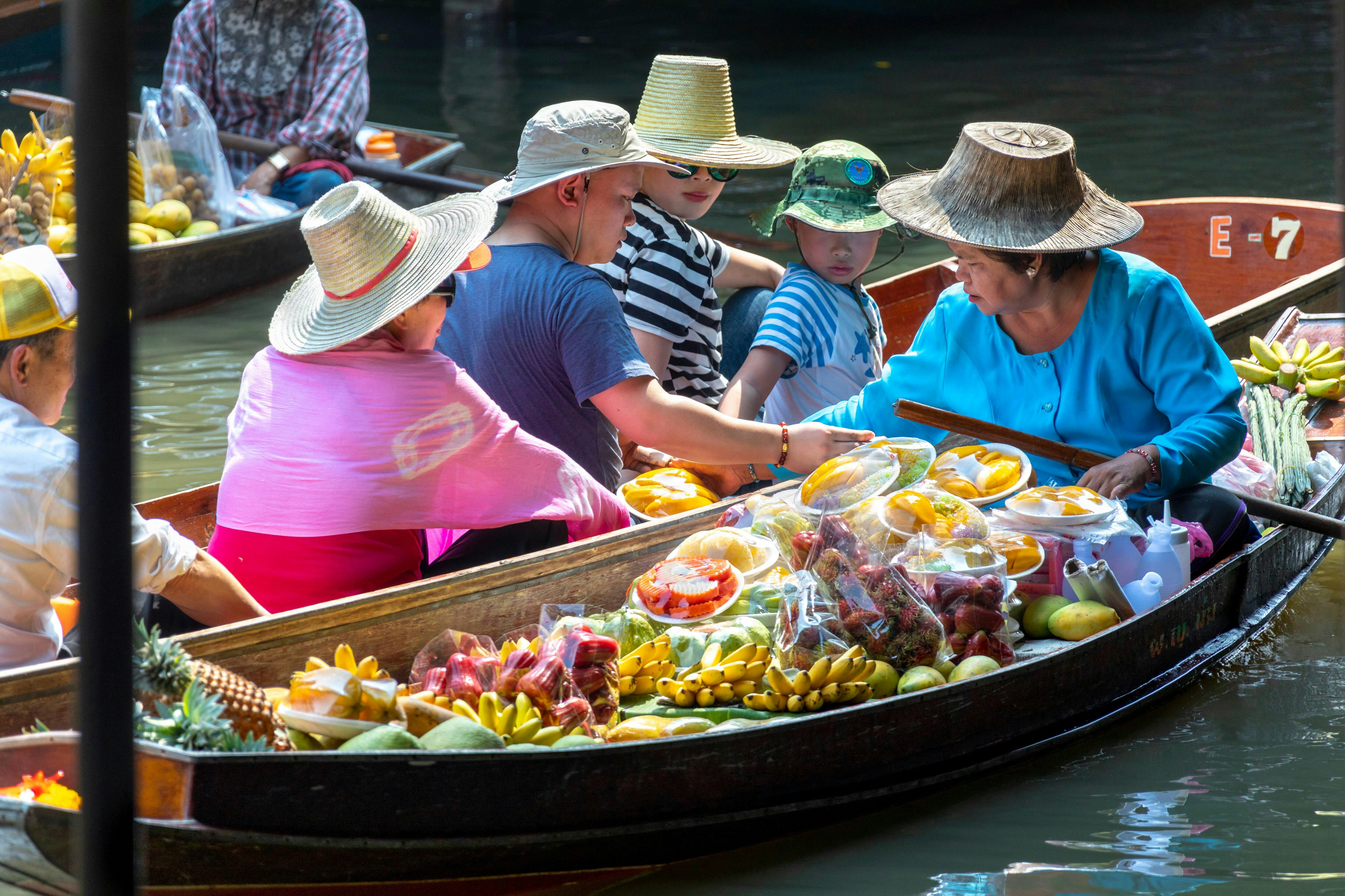 Floating Market & River Kwai Tour