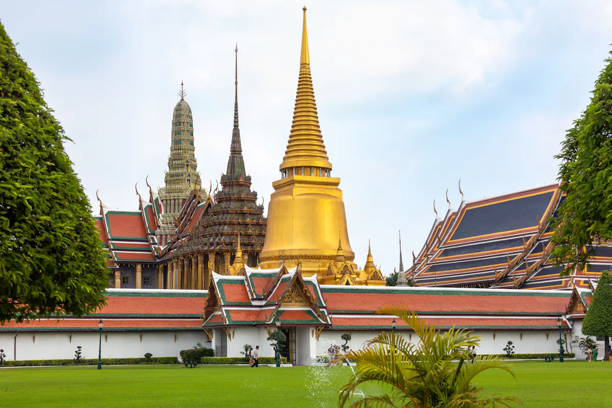Bangkok City Tour with Shopping from Hua Hin