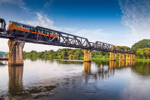 Floating Market & River Kwai Tour